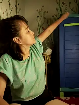 Snapshot of valery506 chatting on October 16, 2:01 am valery506 online show from October 16, 2:01 am