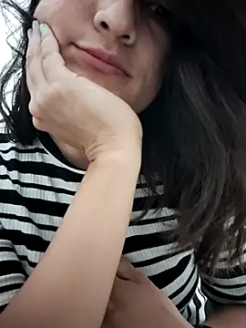 Snapshot of valery506 chatting on October 25, 8:14 pm valery506 online show from October 25, 8:14 pm