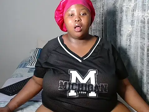 BustyKinkyZA online show from September 16, 8:21 pm