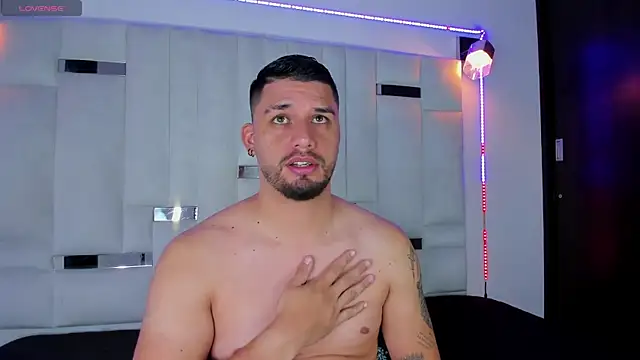 Snapshot of Jacob19_ chatting on September 24, 11:35 am Jacob19  online show from September 24, 11:35 am