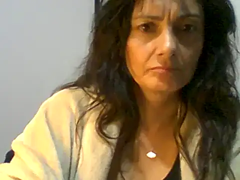 Snapshot of dulcefanny chatting on May 30, 3:47 am dulcefanny online show from May 30, 3:47 am