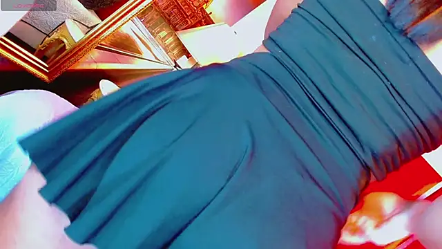 Snapshot of AithanaBlaze chatting on October 11, 10:58 am AithanaBlaze online show from October 11, 10:58 am