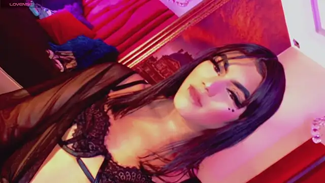 Snapshot of AithanaBlaze chatting on October 17, 11:13 am AithanaBlaze online show from October 17, 11:13 am