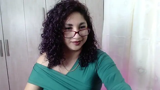 Gia Dior online show from November 13, 11:58 pm