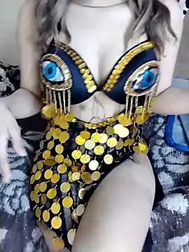 Snapshot of shahinaz-123 chatting on February 23, 9:50 am shahinaz-123 online show from February 23, 9:50 am