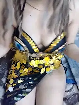 Snapshot of shahinaz-123 chatting on March 2, 10:11 am shahinaz-123 online show from March 2, 10:11 am