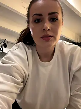 Snapshot of Kristyoff chatting on October 27, 1:04 pm Kristyoff online show from October 27, 1:04 pm