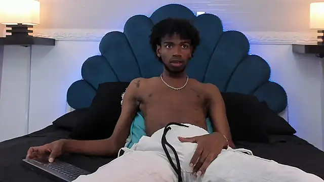 Snapshot of AllexJacob chatting on September 23, 1:03 pm AllexJacob online show from September 23, 1:03 pm