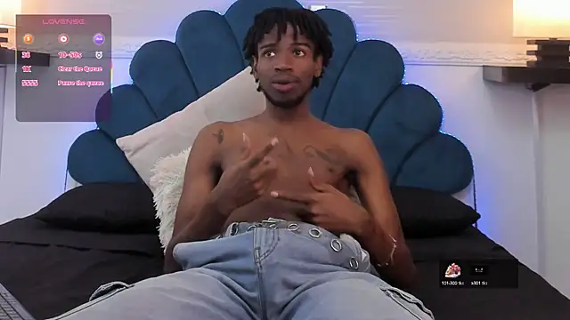 Snapshot of AllexJacob chatting on October 15, 1:33 pm AllexJacob online show from October 15, 1:33 pm