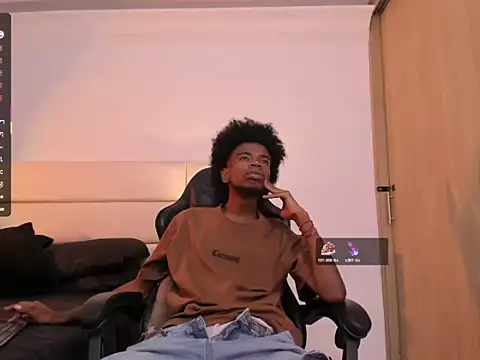 Snapshot of AllexJacob chatting on November 5, 1:22 pm AllexJacob online show from November 5, 1:22 pm