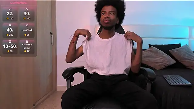 Snapshot of AllexJacob chatting on November 15, 1:18 pm AllexJacob online show from November 15, 1:18 pm