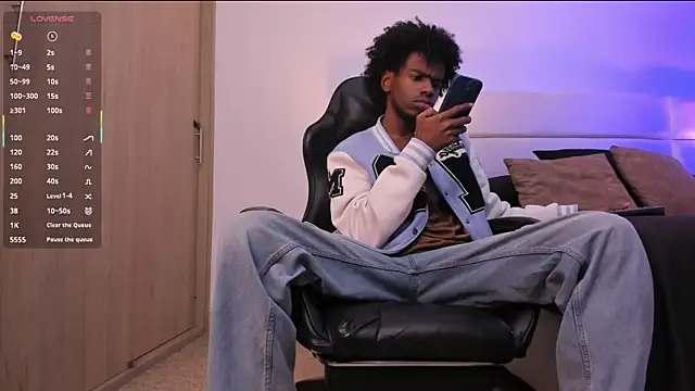 AllexJacob online show from January 15, 1:05 pm