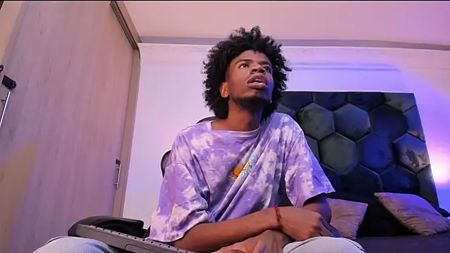 AllexJacob online show from February 6, 1:58 pm