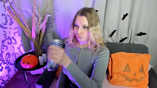 Snapshot of _Velvet_peach_ chatting on November 2, 11:01 am Velvet peach online show from November 2, 11:01 am