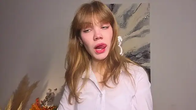 pienaple online show from November 9, 4:11 am