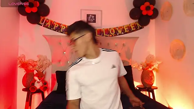 SalvadorFit online show from October 24, 8:38 pm