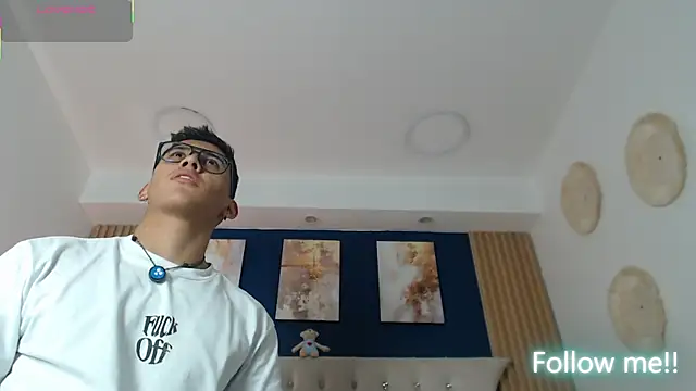 SalvadorFit online show from March 20, 8:35 pm