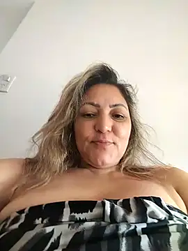 Lunita86 online show from February 9, 1:15 pm