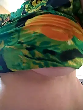 Lunita86 online show from April 3, 3:10 pm