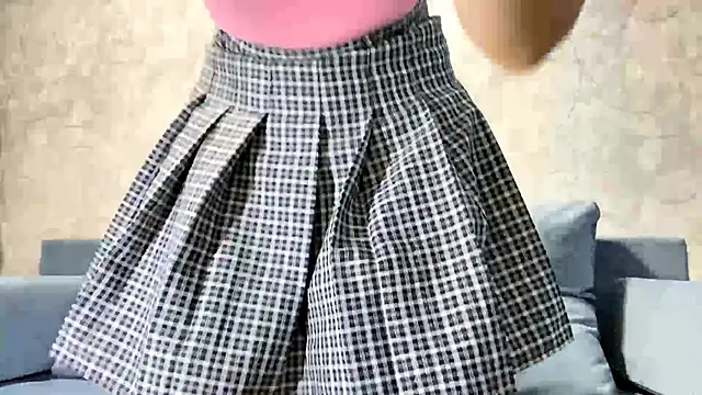 SetsukoBuddemeyer online show from October 31, 11:55 am