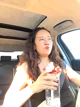 Snapshot of Kayla-love chatting on October 12, 9:08 am Kayla-love online show from October 12, 9:08 am