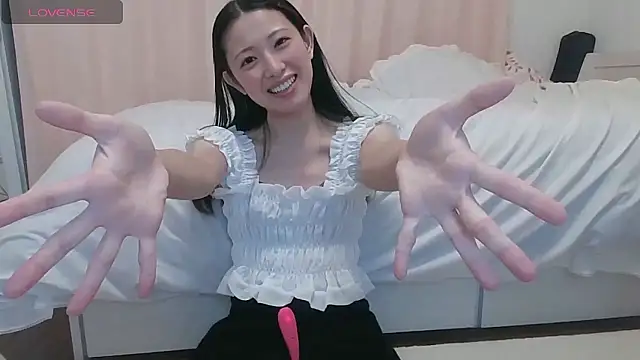 Snapshot of Mei_mei357 chatting on October 18, 2:07 pm Mei mei357 online show from October 18, 2:07 pm