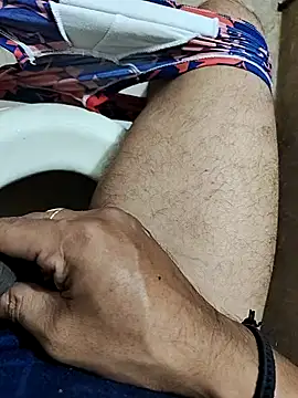 Snapshot of Manoj_kar123 chatting on September 17, 8:27 am Manoj kar123 online show from September 17, 8:27 am