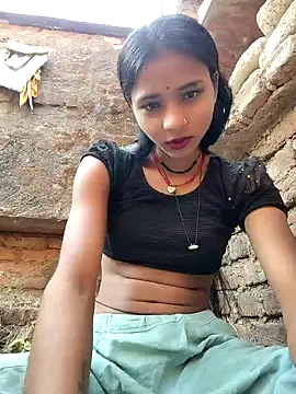Snapshot of R_Roshni chatting on May 11, 2:28 am R Roshni online show from May 11, 2:28 am