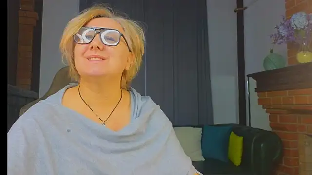 Marta Wils online show from November 7, 4:12 am