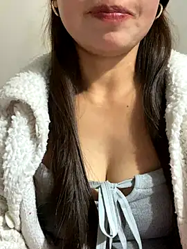 Snapshot of Milky-milk chatting on December 2, 2:12 pm Milky-milk online show from December 2, 2:12 pm