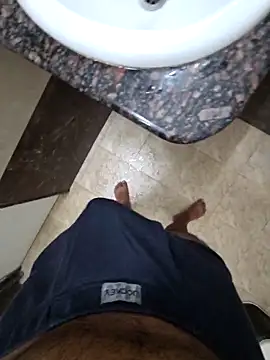 Snapshot of thick_hard_dick chatting on November 5, 4:56 am thick hard dick online show from November 5, 4:56 am