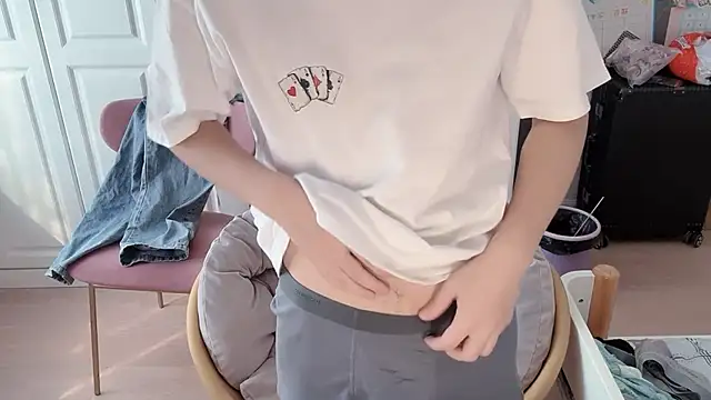 Snapshot of xlong00099 chatting on October 12, 6:12 am xlong00099 online show from October 12, 6:12 am