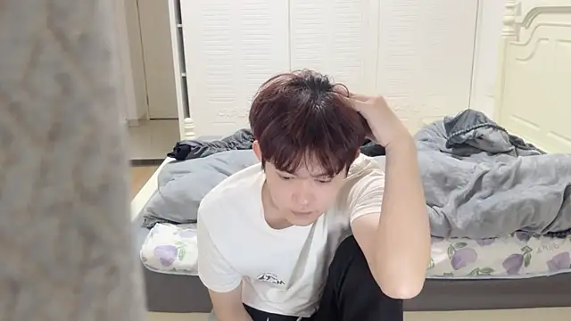 Snapshot of xlong00099 chatting on November 13, 11:31 am xlong00099 online show from November 13, 11:31 am