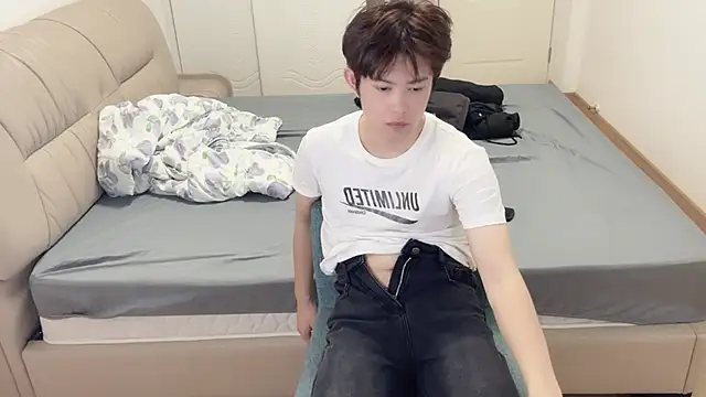 Snapshot of xlong00099 chatting on November 26, 11:11 am xlong00099 online show from November 26, 11:11 am