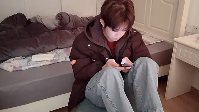 Snapshot of xlong00099 chatting on December 2, 7:14 am xlong00099 online show from December 2, 7:14 am