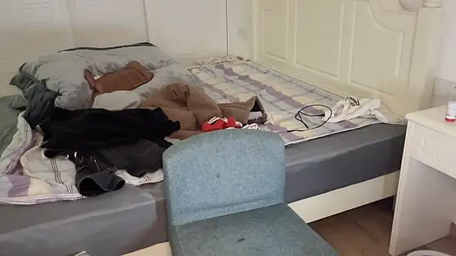 Snapshot of xlong00099 chatting on December 5, 11:41 am xlong00099 online show from December 5, 11:41 am