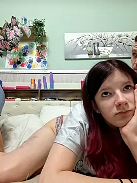 Snapshot of Hot_SkinnyGirl chatting on May 7, 9:20 pm Hot SkinnyGirl online show from May 7, 9:20 pm
