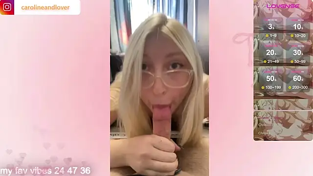 Snapshot of Caroline_lover_ chatting on November 11, 11:21 am Caroline lover online show from November 11, 11:21 am