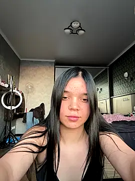 Snapshot of Tiffanysavelin chatting on September 23, 3:26 pm Tiffanysavelin online show from September 23, 3:26 pm