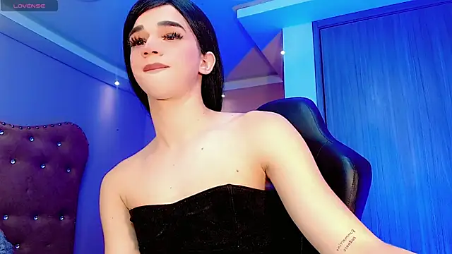 Sophia Stonee online show from September 28, 11:43 pm