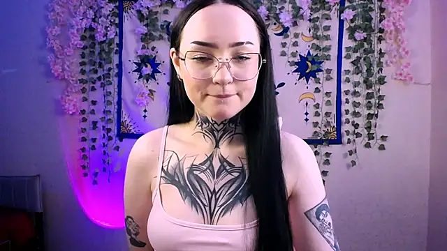 MollyKissy online show from April 10, 4:06 am