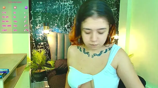 Nia-Stark online show from October 9, 3:21 pm
