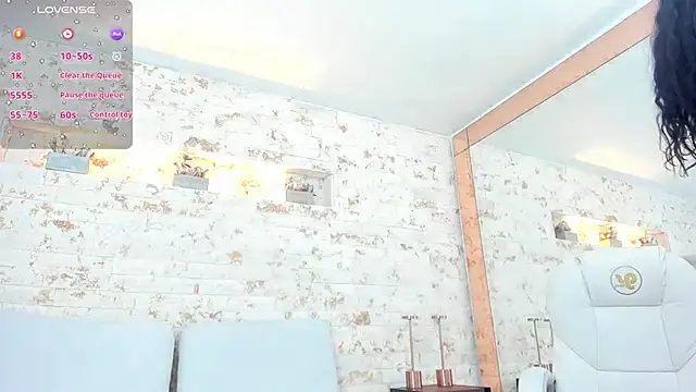 grace daviss online show from December 5, 10:57 am