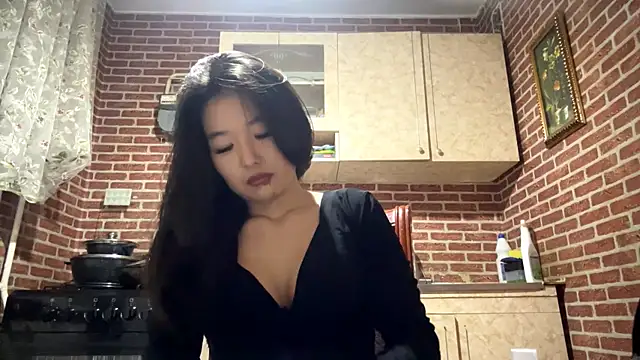 EmmaLeexth online show from February 15, 2:14 pm