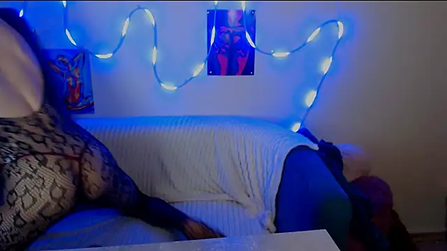 Snapshot of AlexNaughty14 chatting on October 5, 9:07 am AlexNaughty14 online show from October 5, 9:07 am