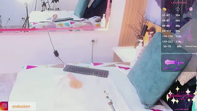 Anabacker01 online show from February 13, 6:59 pm