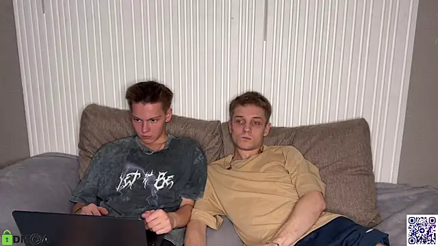 Snapshot of Eaton_ chatting on October 13, 3:45 pm Eaton online show from October 13, 3:45 pm