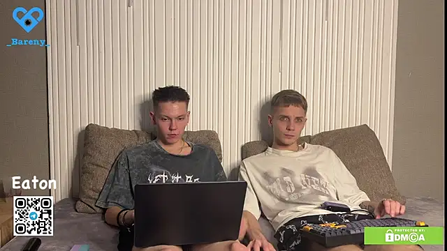 Snapshot of Eaton_ chatting on November 9, 10:19 pm Eaton online show from November 9, 10:19 pm