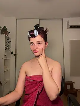 Snapshot of jazmin-here chatting on December 23, 1:14 am jazmin-here online show from December 23, 1:14 am