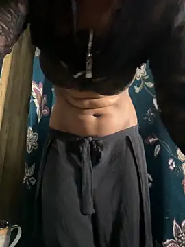 Snapshot of DAMinii_ chatting on December 3, 7:56 pm DAMinii online show from December 3, 7:56 pm